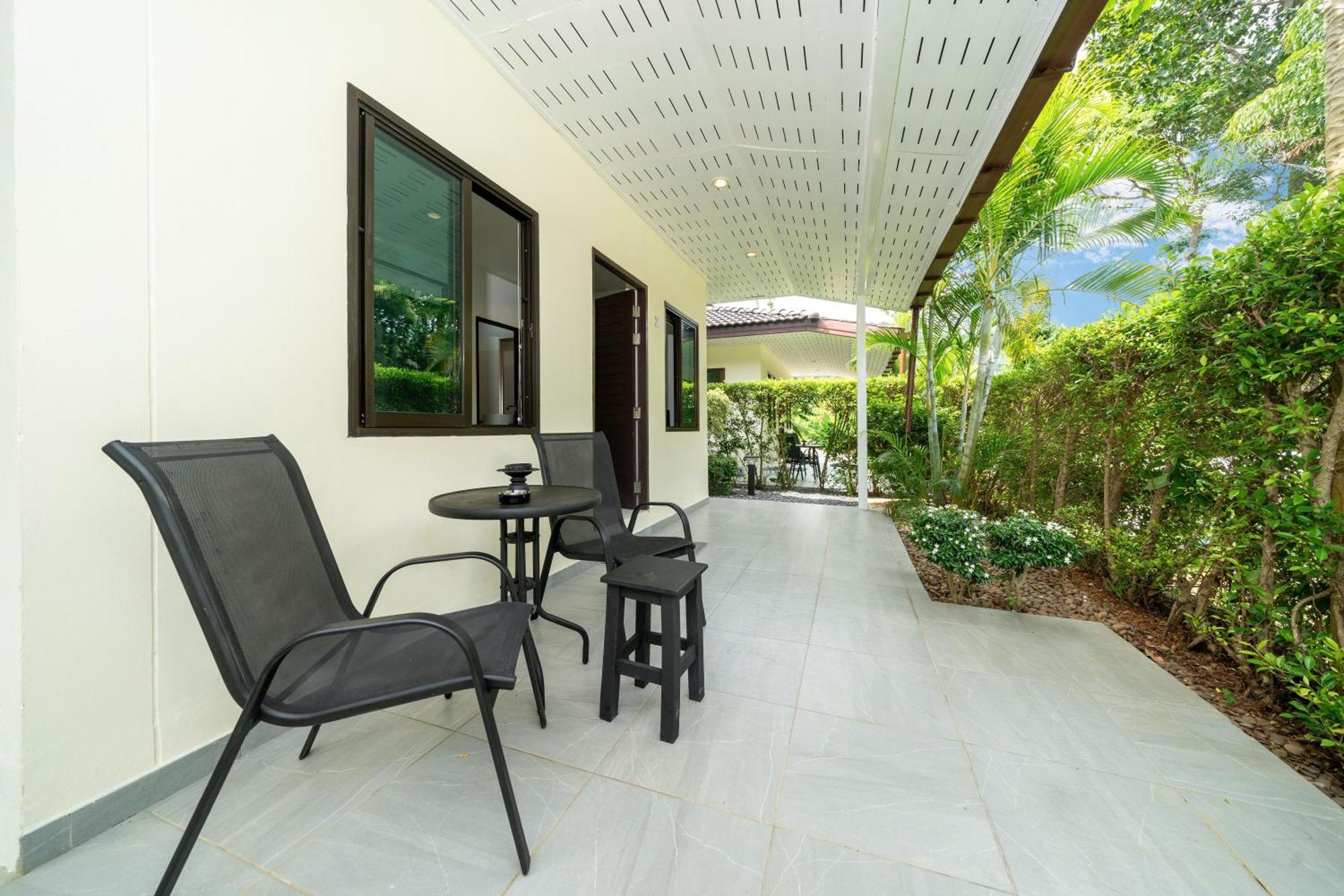 Oxavia Garden Oasis In Nai Harn - Your Private Tropical Garden With 3 Cabins And Jacuzzi Rawai 외부 사진