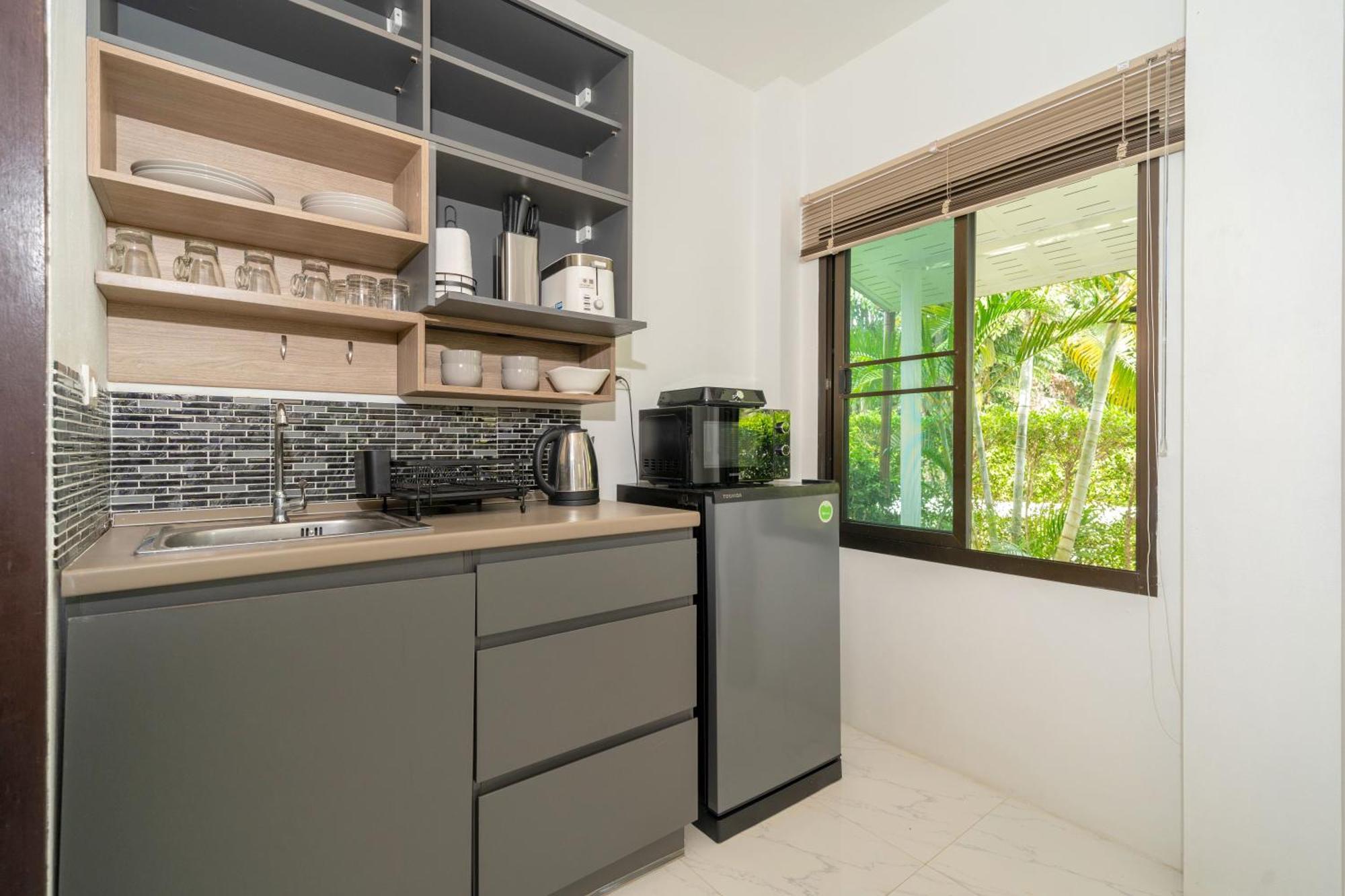 Oxavia Garden Oasis In Nai Harn - Your Private Tropical Garden With 3 Cabins And Jacuzzi Rawai 외부 사진